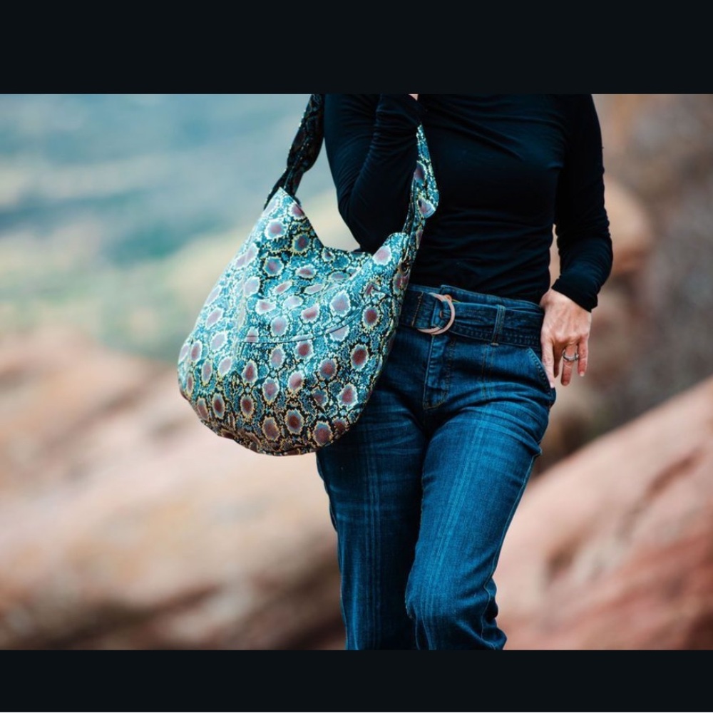 Cofi Diana leather snakeskin metallic gold peacock hobo tote bag lk new - Picture 5 of 8